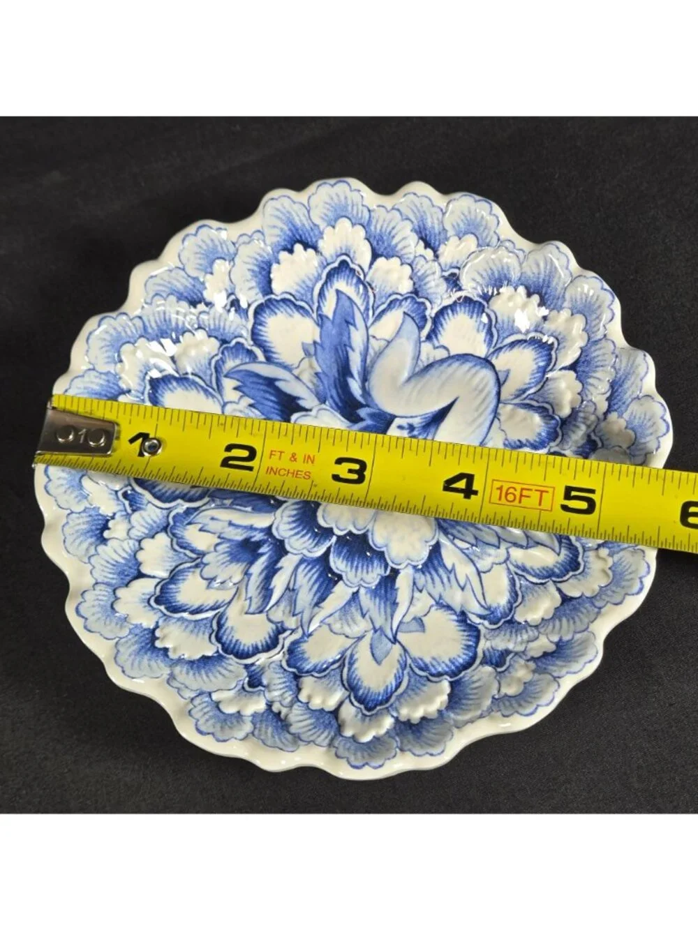 Williams Sonoma Aerin Fairfield Blue Floral Scalloped Melamine Dip Bowl 5.5